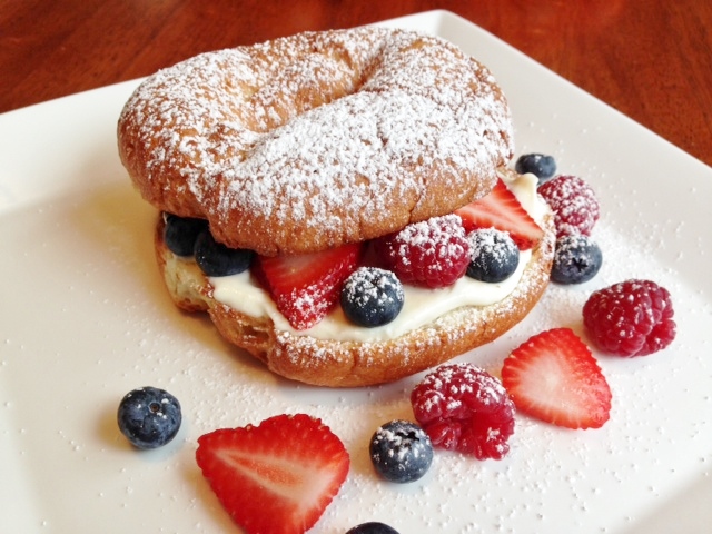 Berry Mascarpone Bagels Recipe